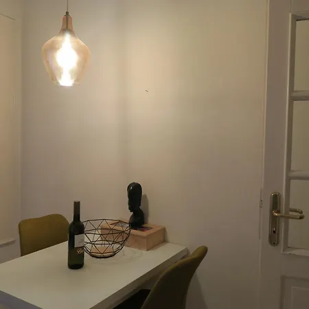 Schoener Altbau In Sachsenhausen 20 Min Zur Messe 아파트