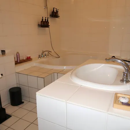 Schoener Altbau In Sachsenhausen 20 Min Zur Messe * 프랑크푸르트