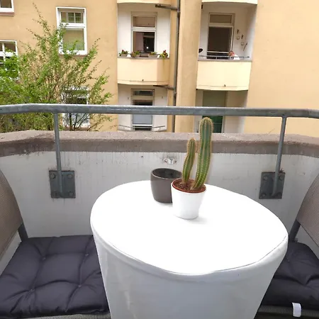 Schoener Altbau In Sachsenhausen 20 Min Zur Messe